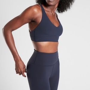 NWT-Athleta Solace Bra, D-DD Large